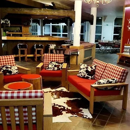 Schwarzwaldtraeumchen, Suedbalkon, Hallenbad, Tg Apartment